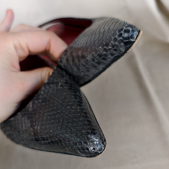 Coach Elegant Gray Snakeskin Pointed Toe Slingback Heels - Picture 6 of 8